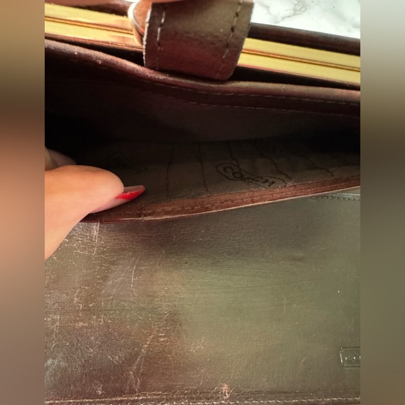 Coach Vintage Kisslock Mahogany Leather Wallet - Picture 11 of 14